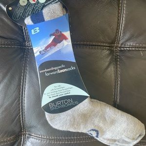 Burton Snowboard Socks. NWT men 5-9 women 7-11